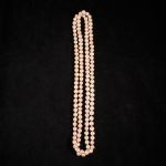 456737 Pearl necklace